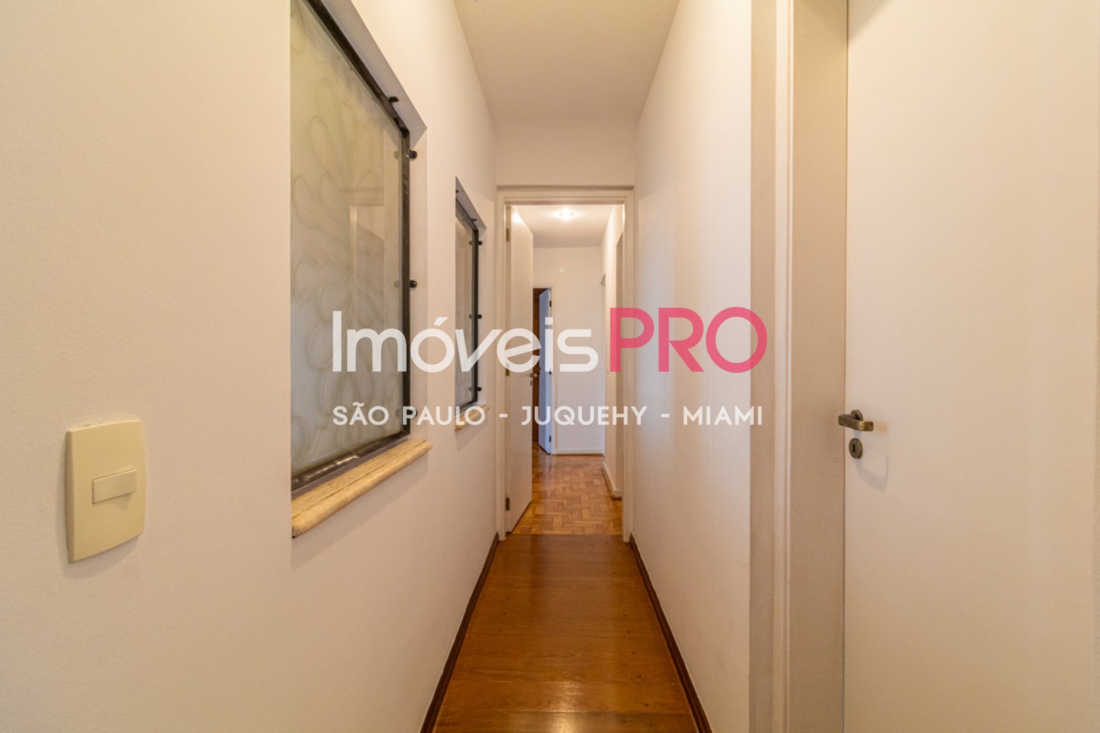 Foto :: https://assets.imoveispro.com.br/thumb/IP38676/apartamento-venda-campo-belo_IP38676_11_1920x1080.jpg?