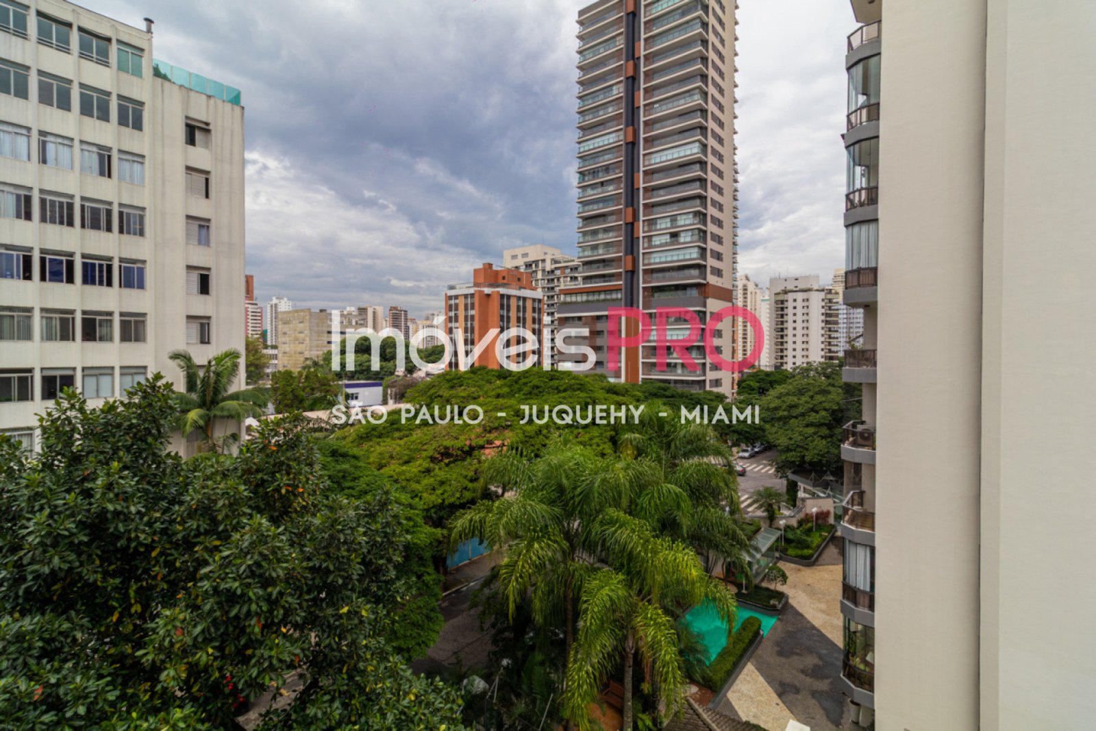 Foto :: https://assets.imoveispro.com.br/thumb/IP38676/apartamento-venda-campo-belo_IP38676_29_1920x1080.jpg?
