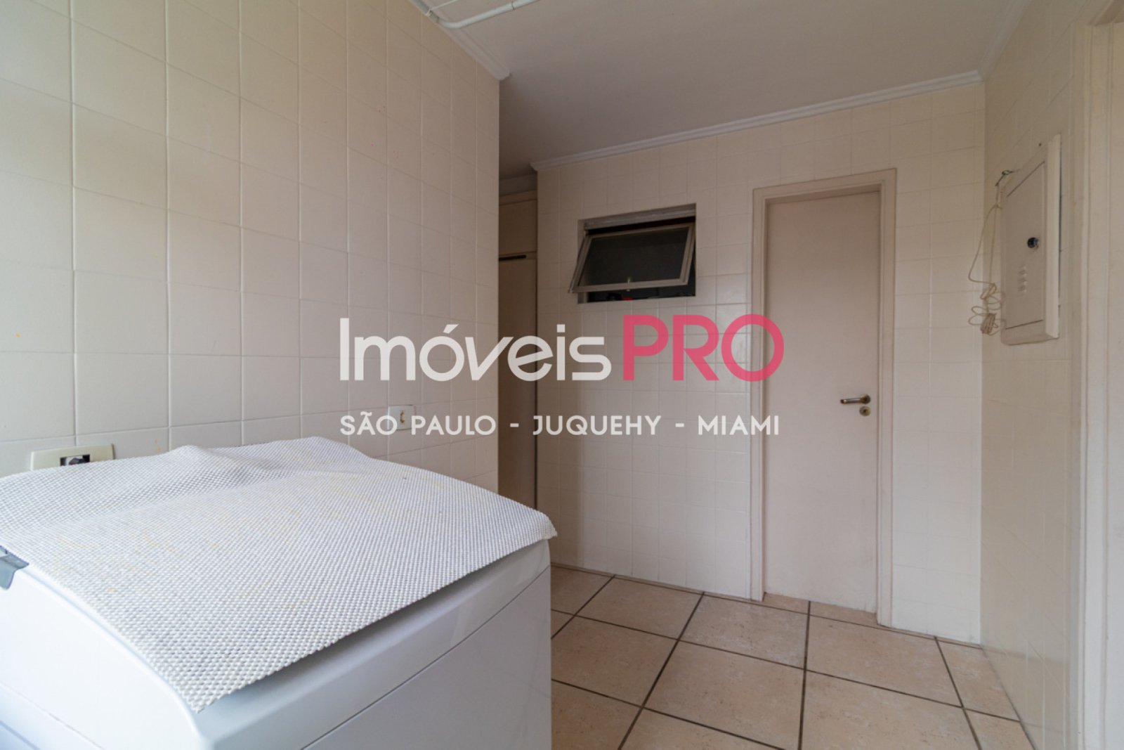 Foto :: https://assets.imoveispro.com.br/thumb/IP38676/apartamento-venda-campo-belo_IP38676_41_1920x1080.jpg?