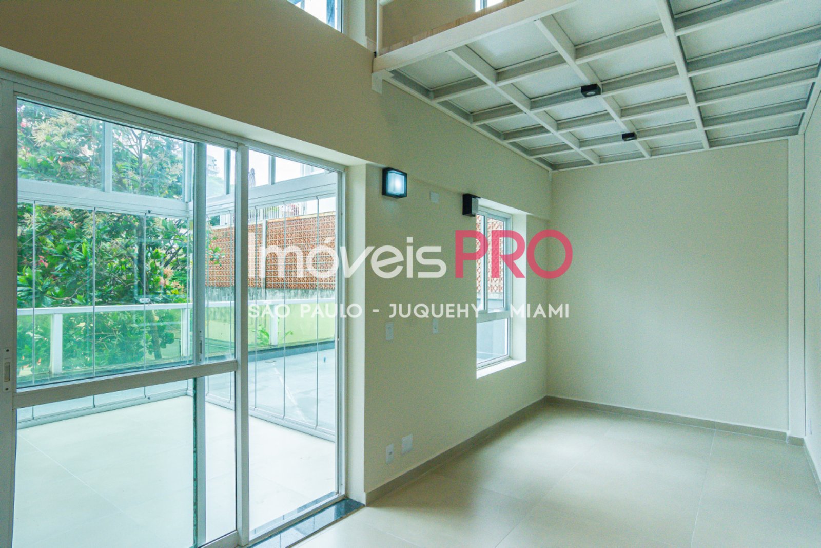 Foto :: IP38679