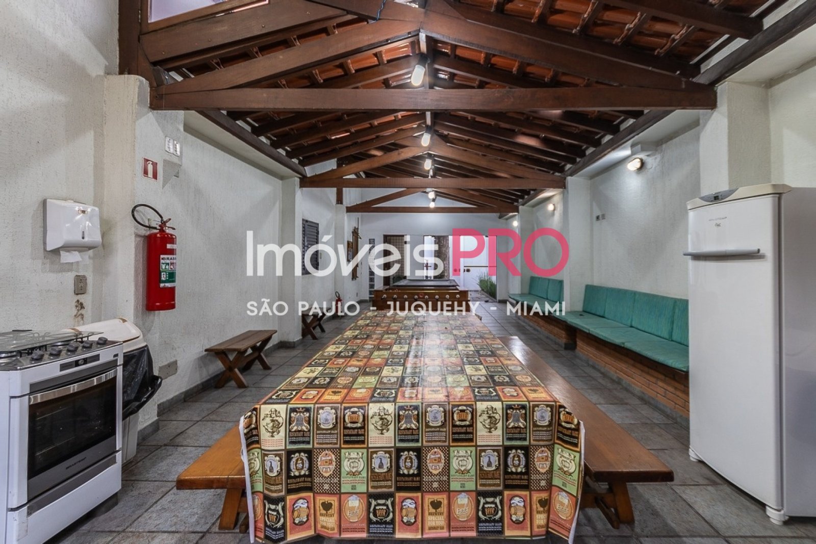 Foto :: https://assets.imoveispro.com.br/thumb/IP38681/cobertura-venda-campo-belo_IP38681_29_1920x1080.jpg?