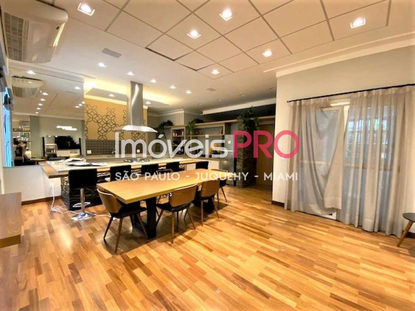 Foto :: IP38684