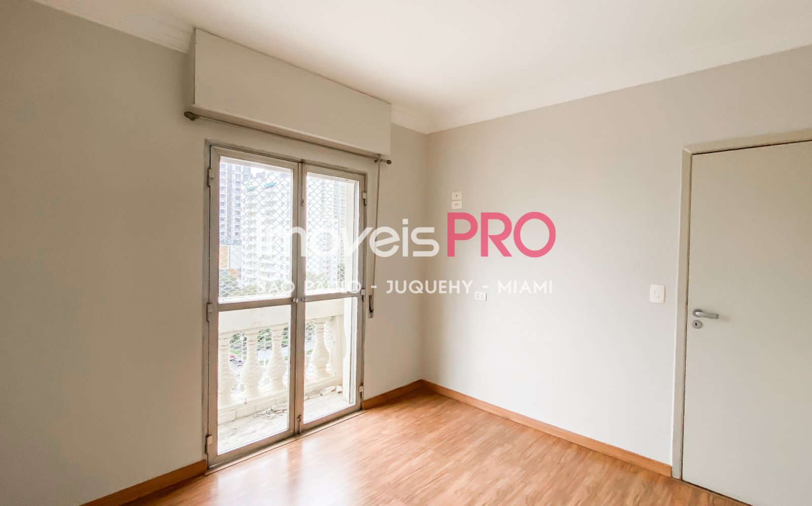 Foto :: https://assets.imoveispro.com.br/thumb/IP38685/apartamento-venda-brooklin_IP38685_11_1920x1080.jpg?