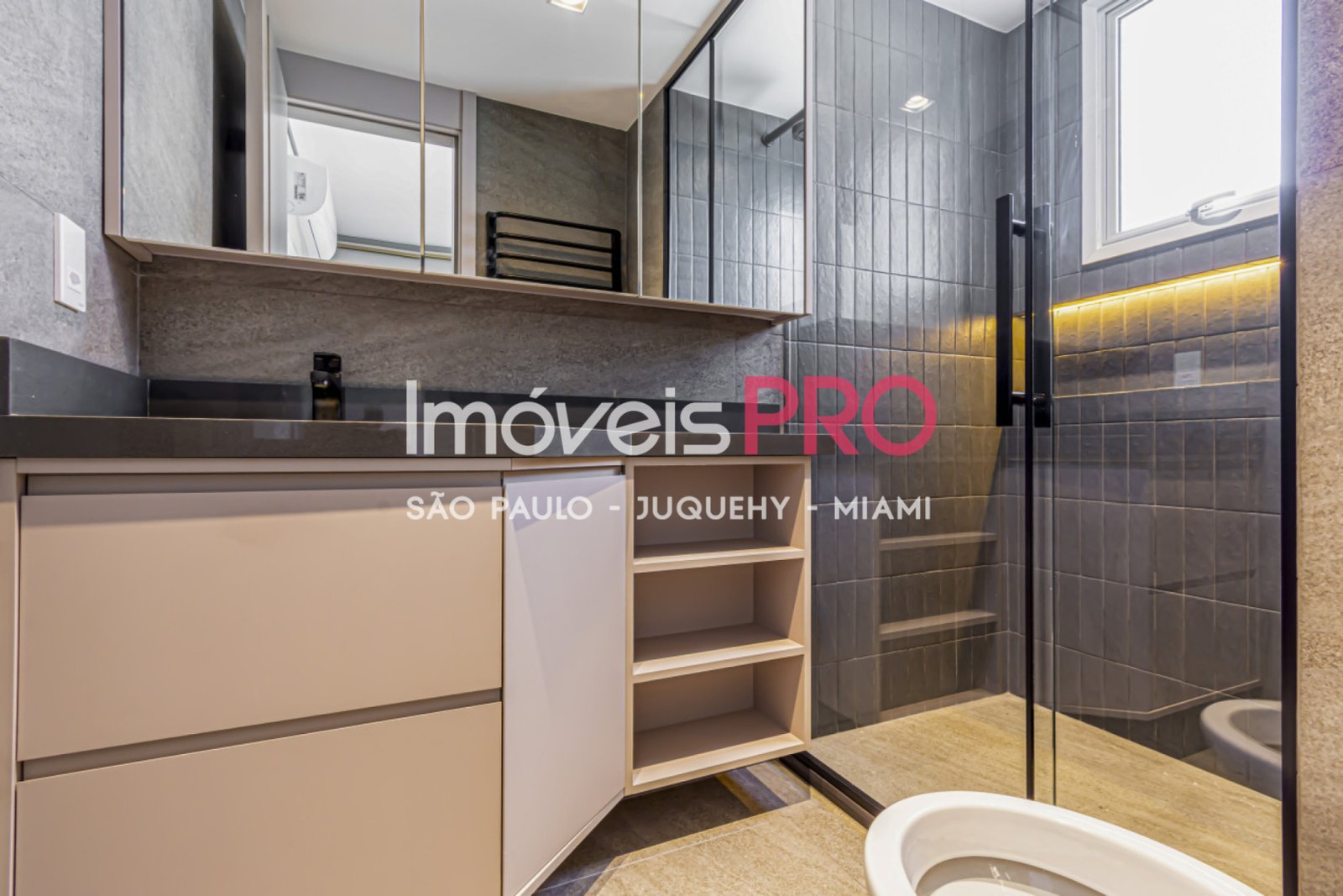 Foto :: https://assets.imoveispro.com.br/thumb/IP38686/apartamento-venda-morumbi_IP38686_29_1920x1080.jpg?