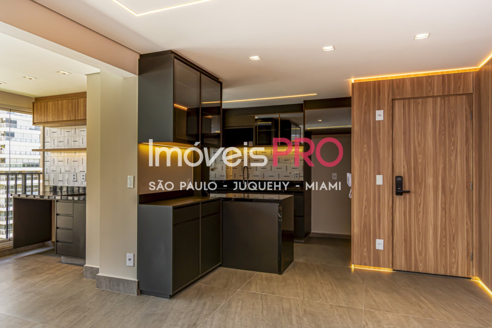 Foto :: https://assets.imoveispro.com.br/thumb/IP38686/apartamento-venda-morumbi_IP38686_35_1920x1080.jpg?