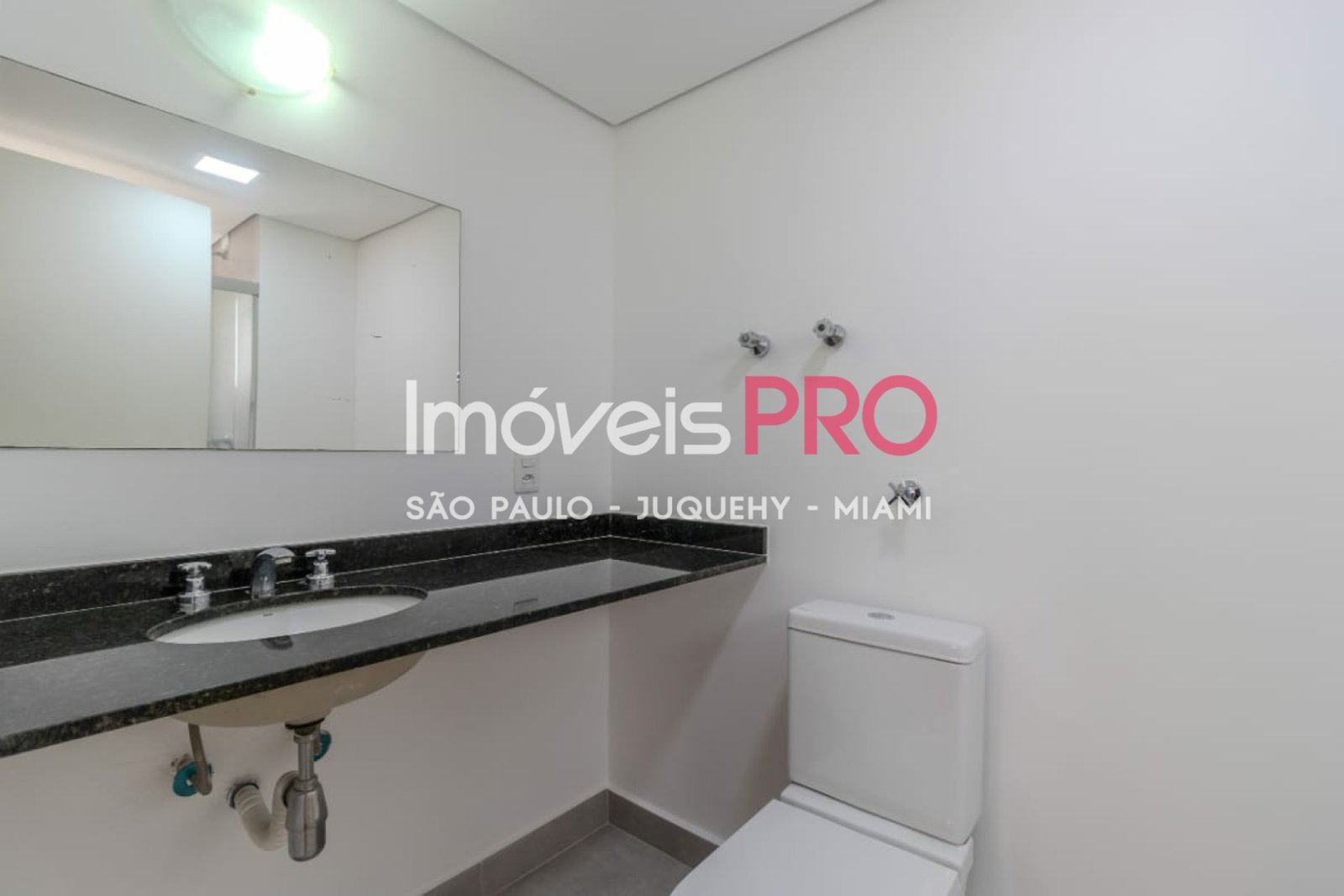 Foto :: https://assets.imoveispro.com.br/thumb/IP38690/apartamento-venda-brooklin_IP38690_11_1920x1080.jpg?