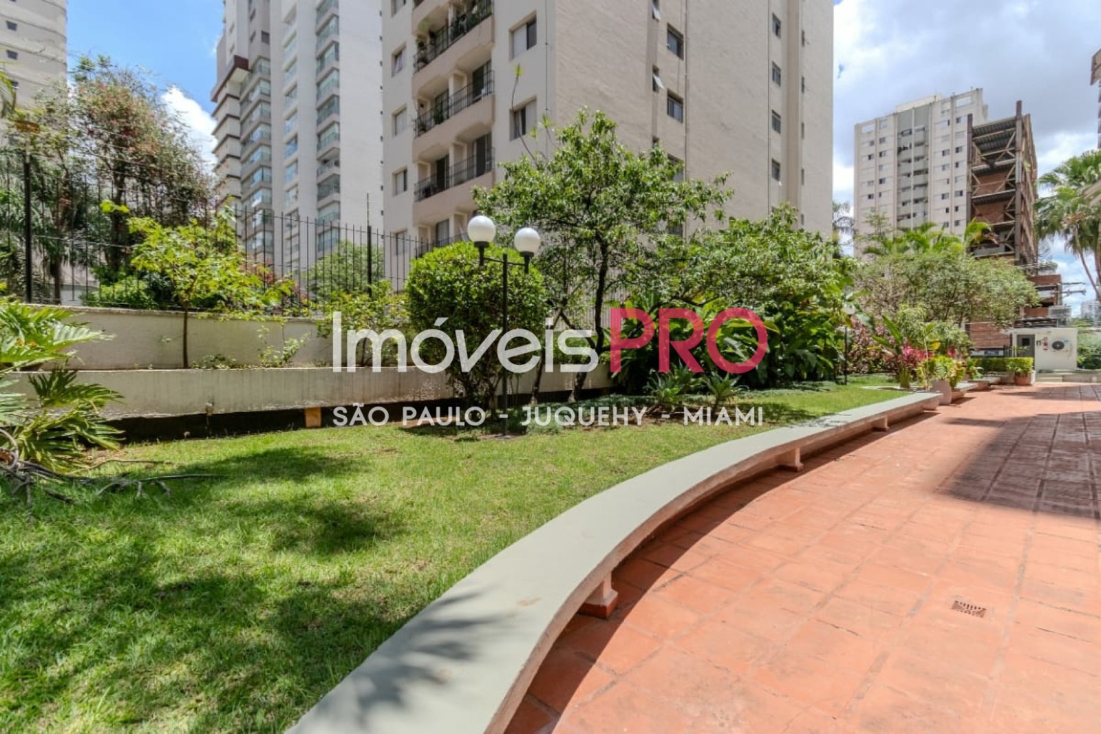 Foto :: IP38690