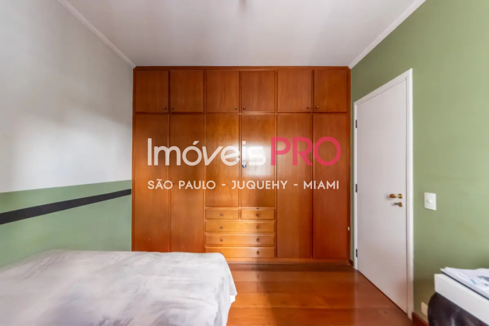 Foto :: https://assets.imoveispro.com.br/thumb/IP38692/apartamento-venda-vila-clementino_IP38692_11_1920x1080.jpg?