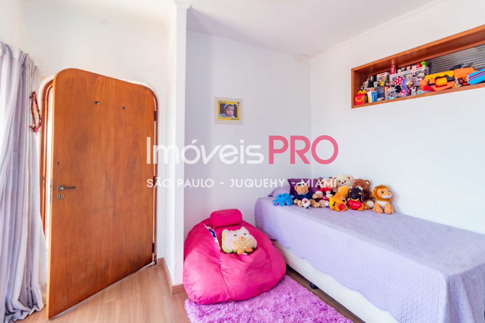 Foto :: IP38693