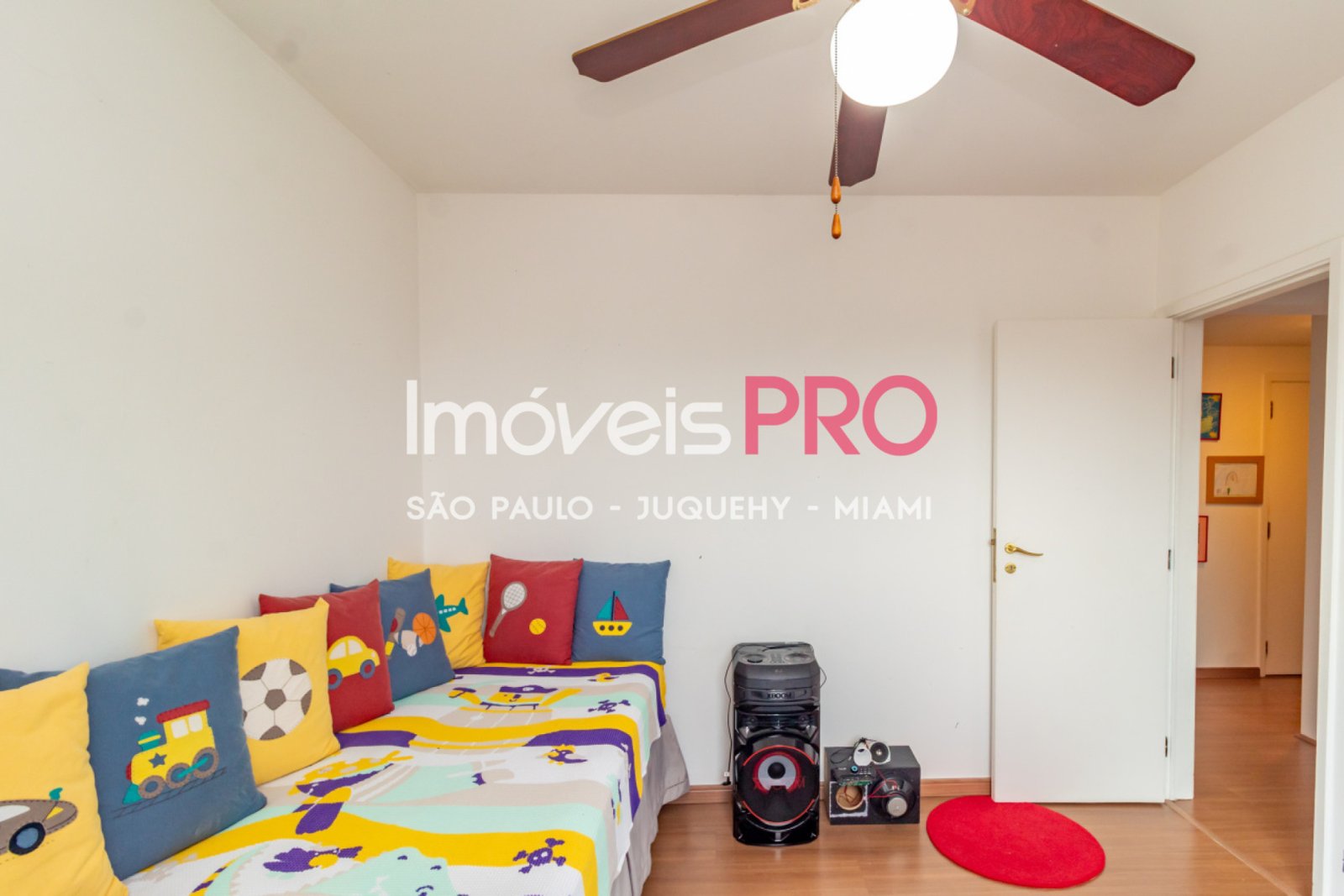 Foto :: IP38693
