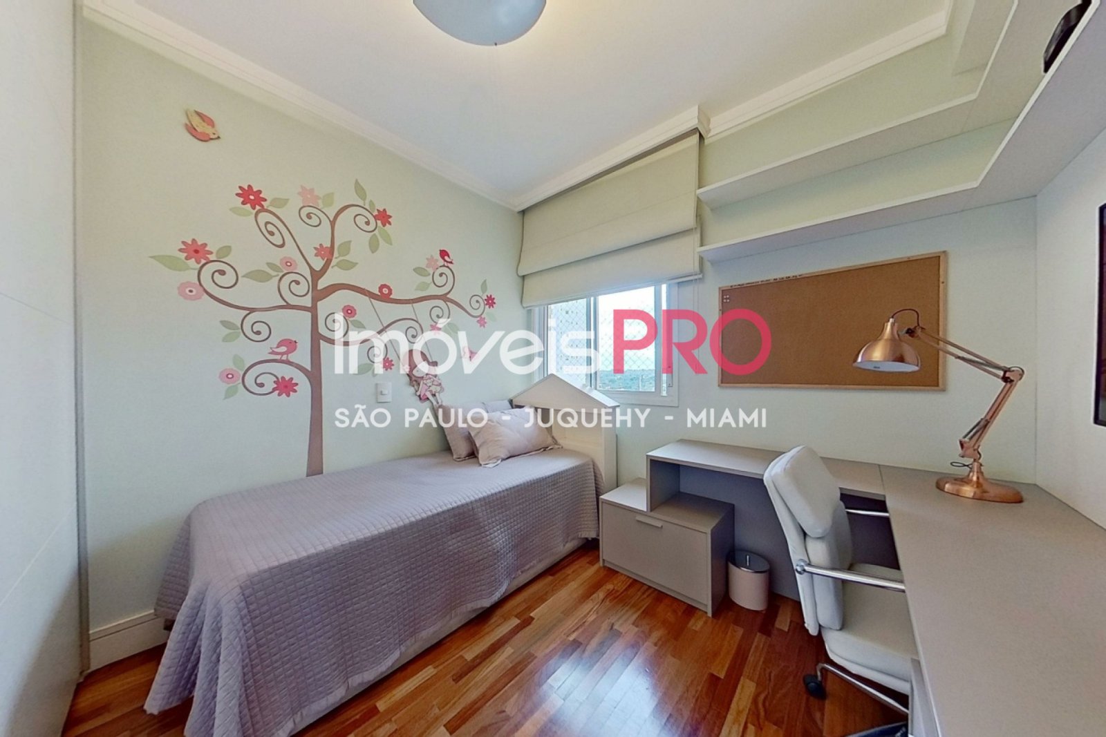 Foto :: IP38704