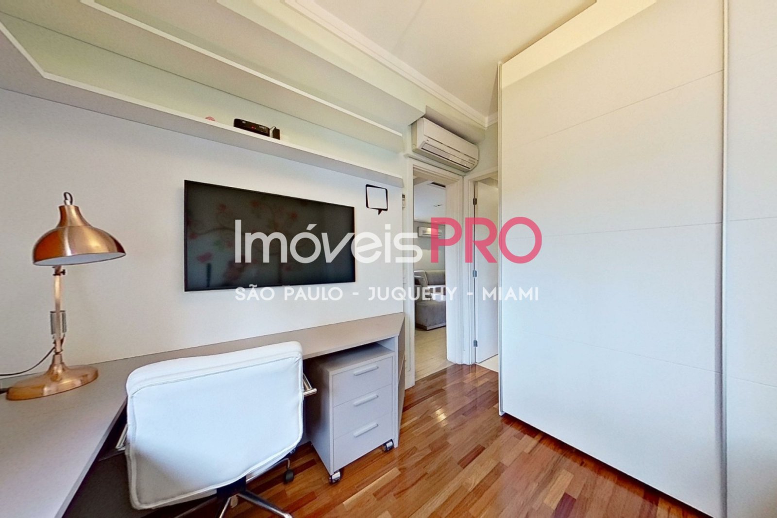 Foto :: IP38704