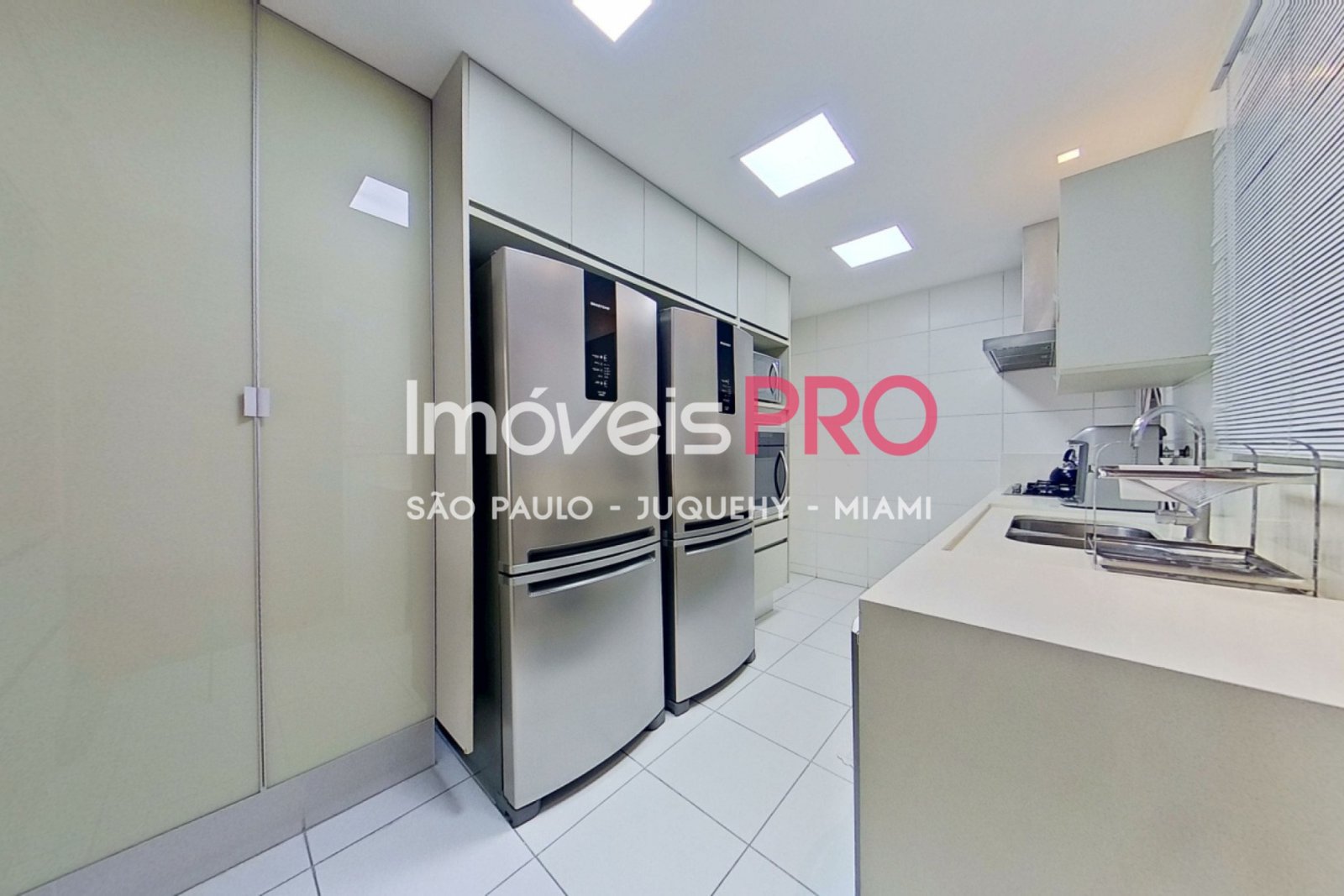 Foto :: https://assets.imoveispro.com.br/thumb/IP38704/apartamento-venda-campo-belo_IP38704_29_1920x1080.jpg?