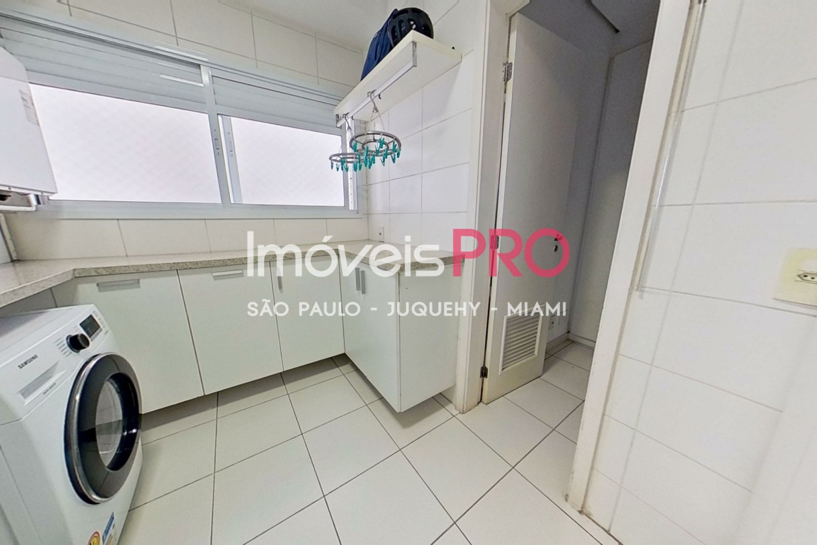 Foto :: https://assets.imoveispro.com.br/thumb/IP38704/apartamento-venda-campo-belo_IP38704_35_1920x1080.jpg?