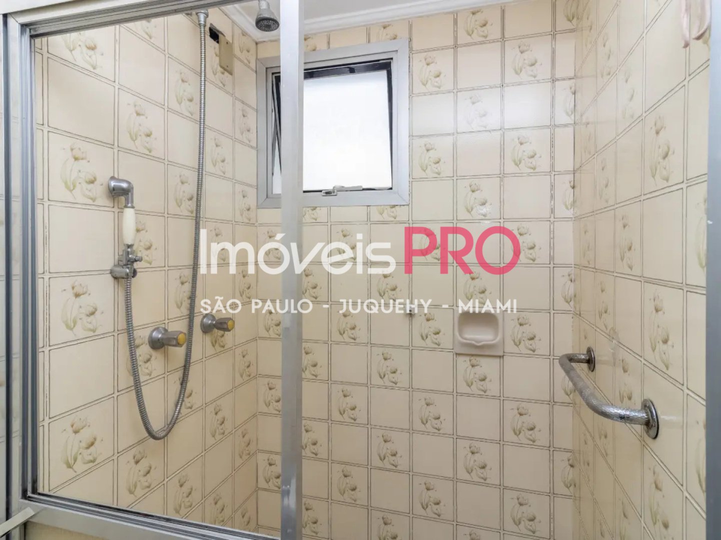 Foto :: https://assets.imoveispro.com.br/thumb/IP38708/apartamento-venda-moema_IP38708_17_1920x1080.jpg?