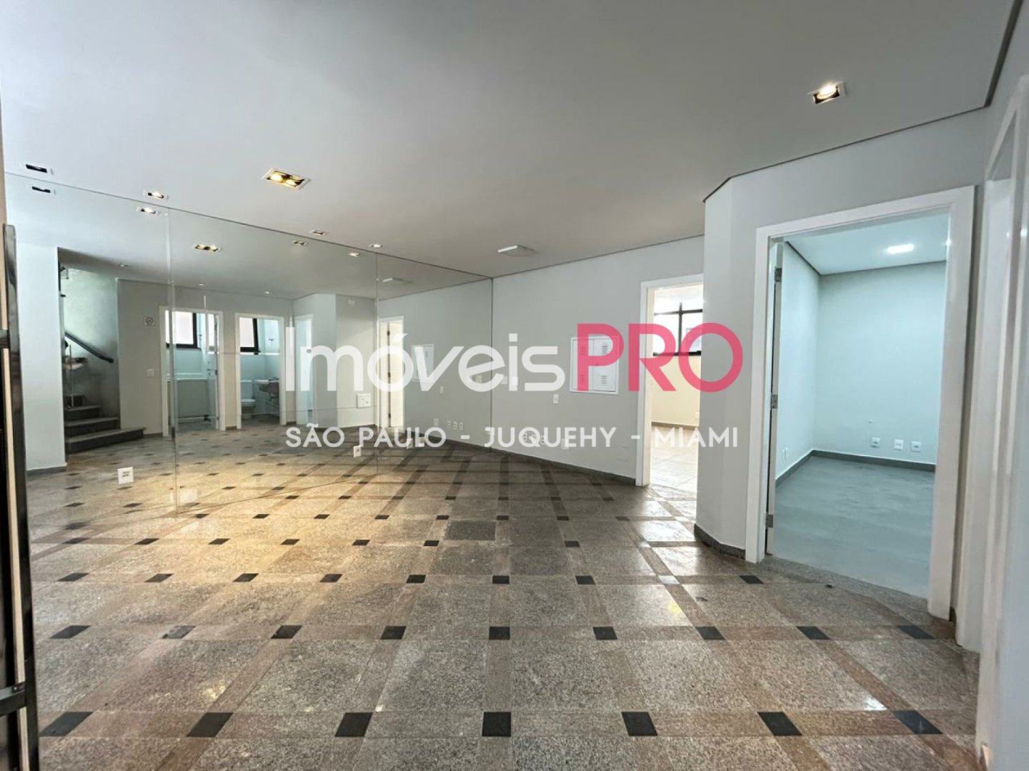 Foto :: https://assets.imoveispro.com.br/thumb/IP38719/comercial-aluguel-moema_IP38719_11_1920x1080.jpg?
