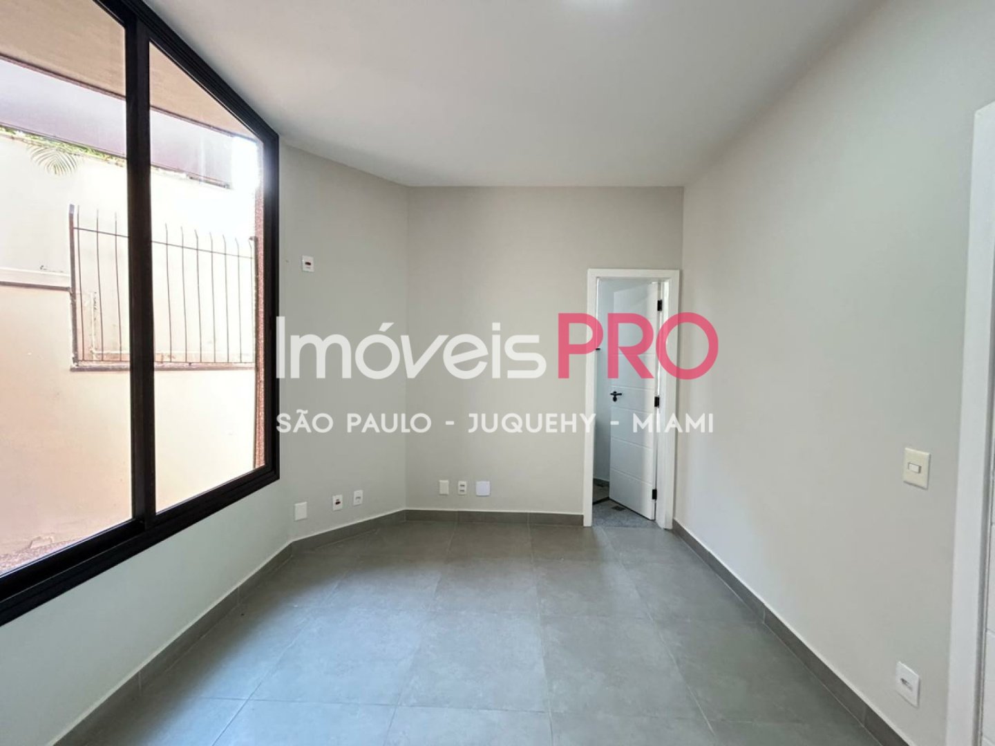 Foto :: https://assets.imoveispro.com.br/thumb/IP38719/comercial-aluguel-moema_IP38719_23_1920x1080.jpg?