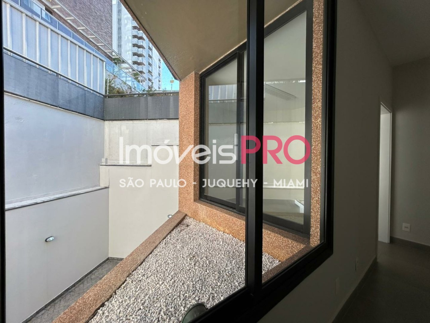 Foto :: IP38719