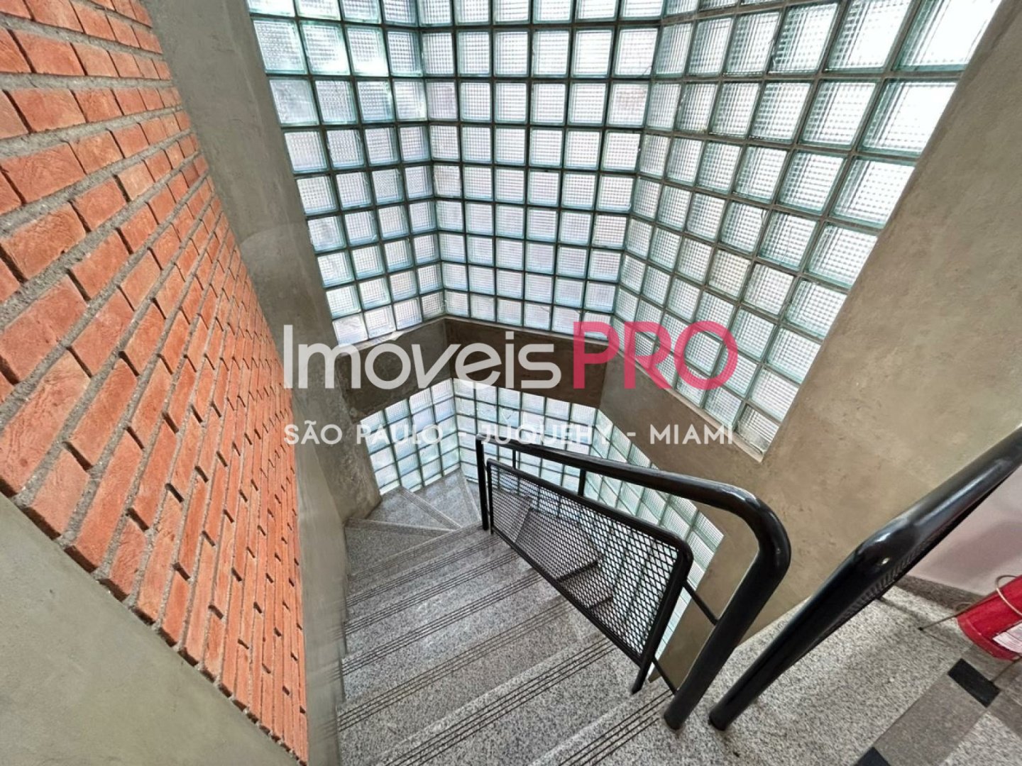 Foto :: https://assets.imoveispro.com.br/thumb/IP38719/comercial-aluguel-moema_IP38719_29_1920x1080.jpg?
