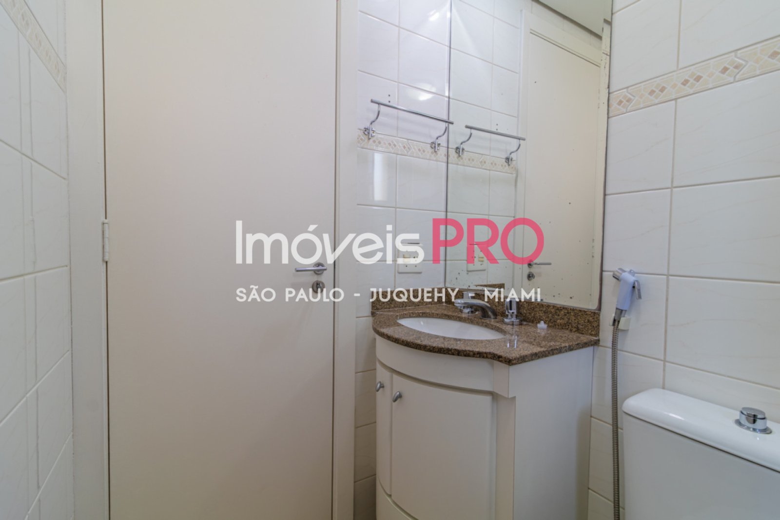 Foto :: https://assets.imoveispro.com.br/thumb/IP38722/apartamento-venda-brooklin_IP38722_23_1920x1080.jpg?