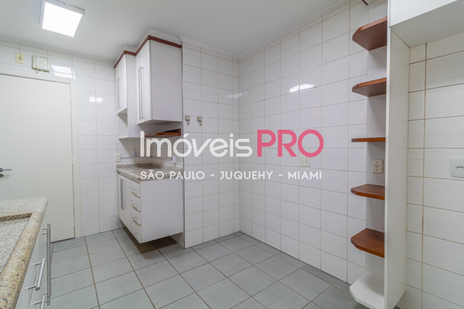 Foto :: IP38722