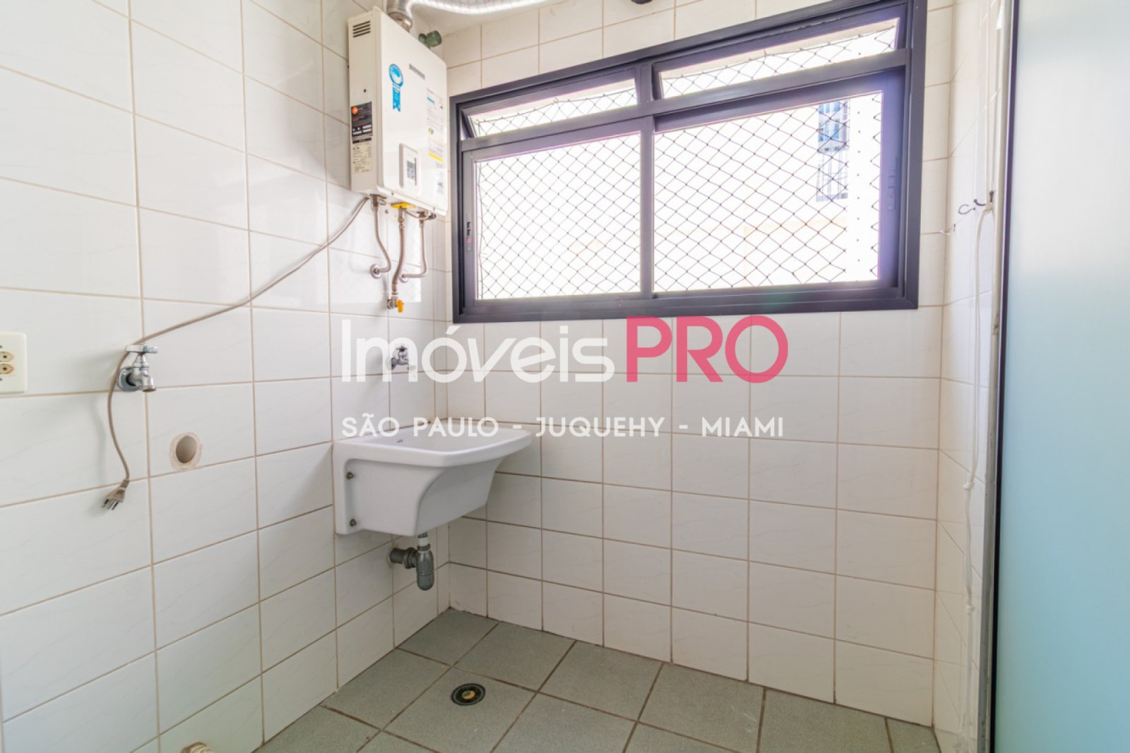 Foto :: IP38722