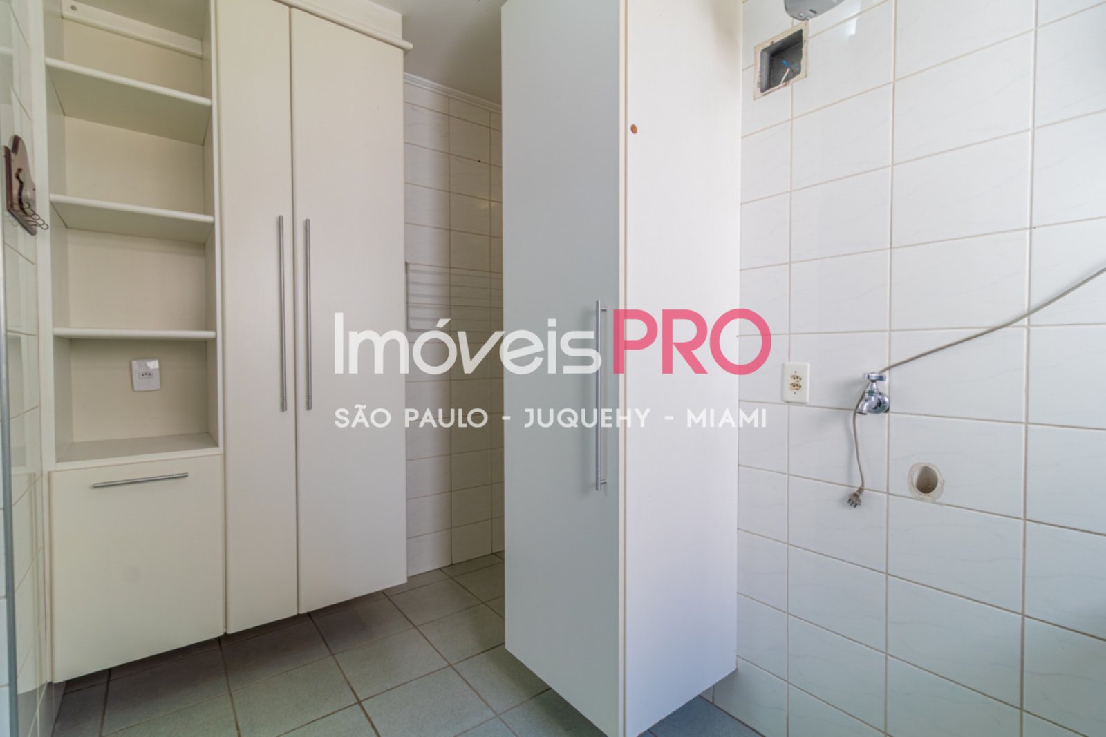 Foto :: https://assets.imoveispro.com.br/thumb/IP38722/apartamento-venda-brooklin_IP38722_29_1920x1080.jpg?
