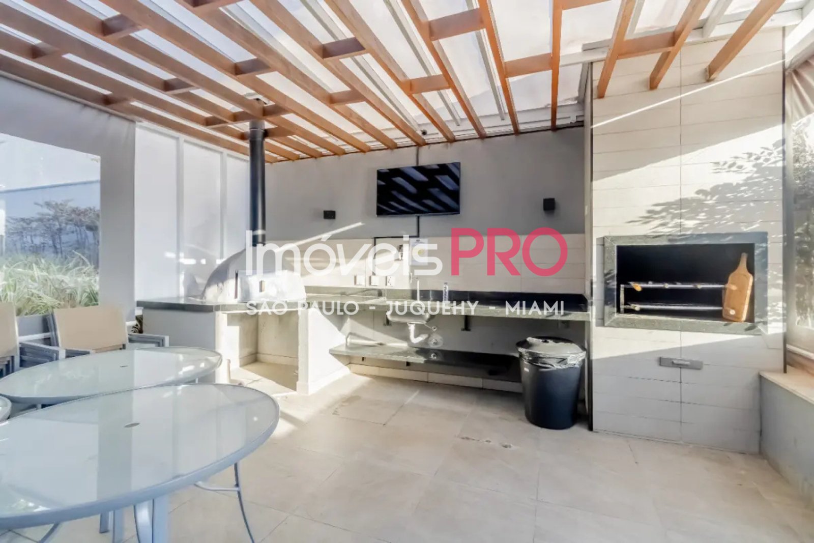 Foto :: https://assets.imoveispro.com.br/thumb/IP38732/apartamento-venda-saude_IP38732_29_1920x1080.jpg?