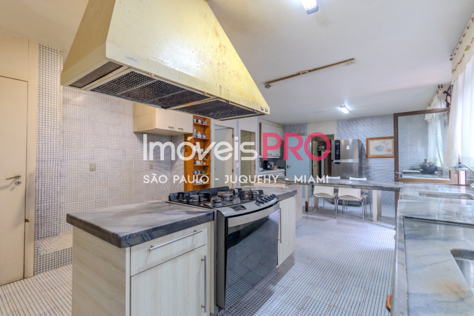 Foto :: https://assets.imoveispro.com.br/thumb/IP38736/casa-venda-brooklin-paulista_IP38736_29_1920x1080.jpg?