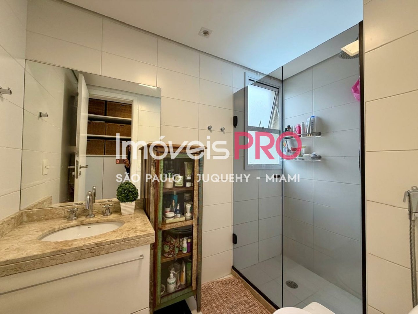 Foto :: https://assets.imoveispro.com.br/thumb/IP38741/apartamento-venda-campo-belo_IP38741_23_1920x1080.jpg?