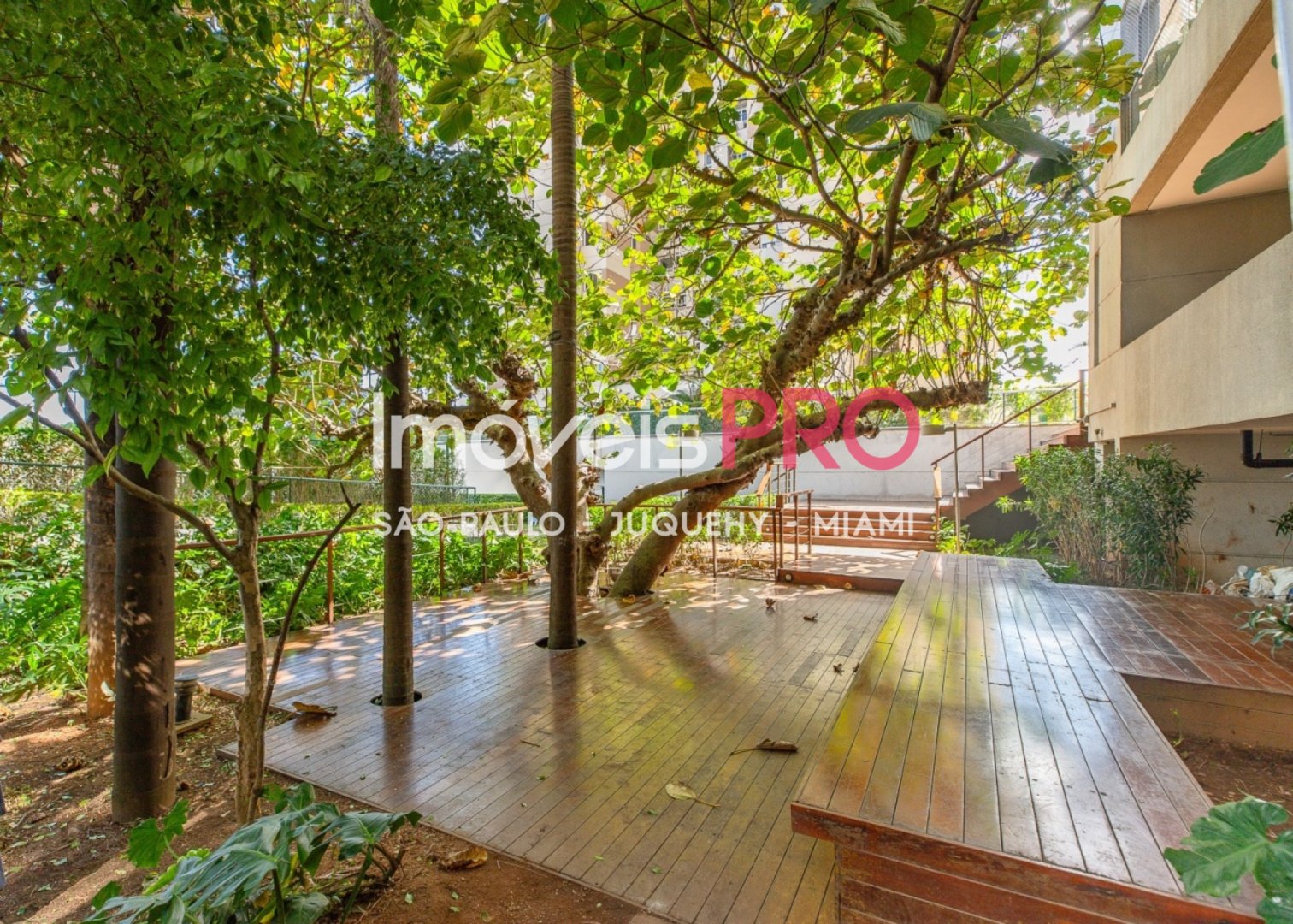 Foto :: https://assets.imoveispro.com.br/thumb/IP38743/apartamento-venda-campo-belo_IP38743_53_1920x1080.jpg?