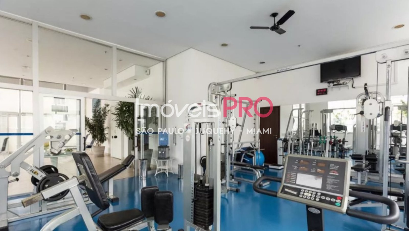 Foto :: https://assets.imoveispro.com.br/thumb/IP38751/apartamento-venda-itaim-bibi_IP38751_23_1920x1080.jpg?