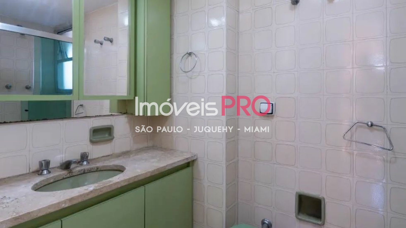 Foto :: IP38764