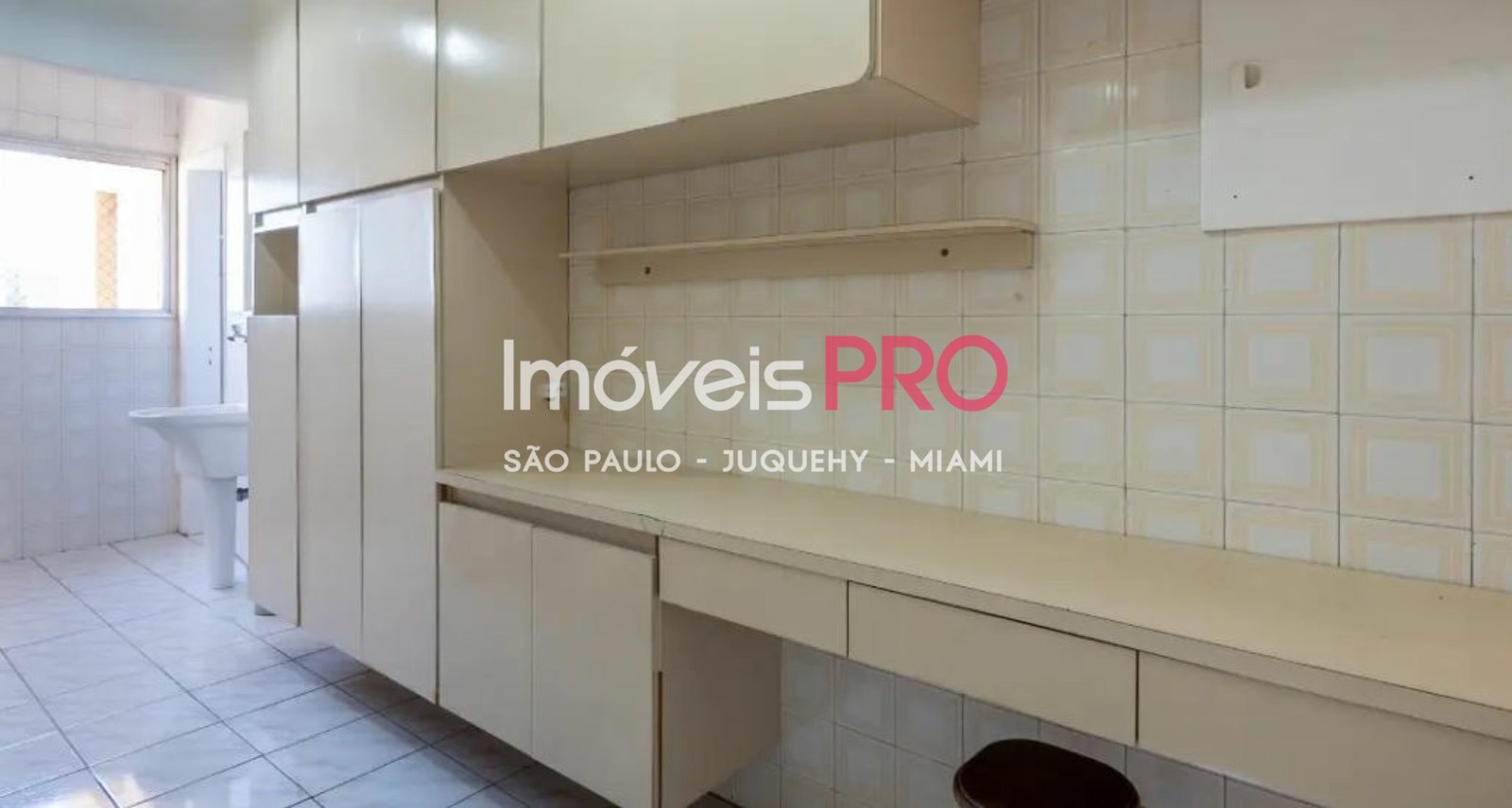Foto :: IP38764