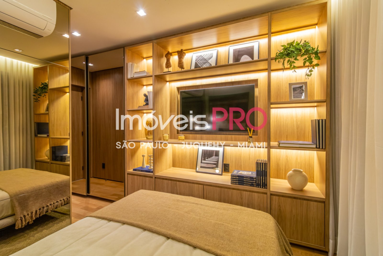 Foto :: IP38767