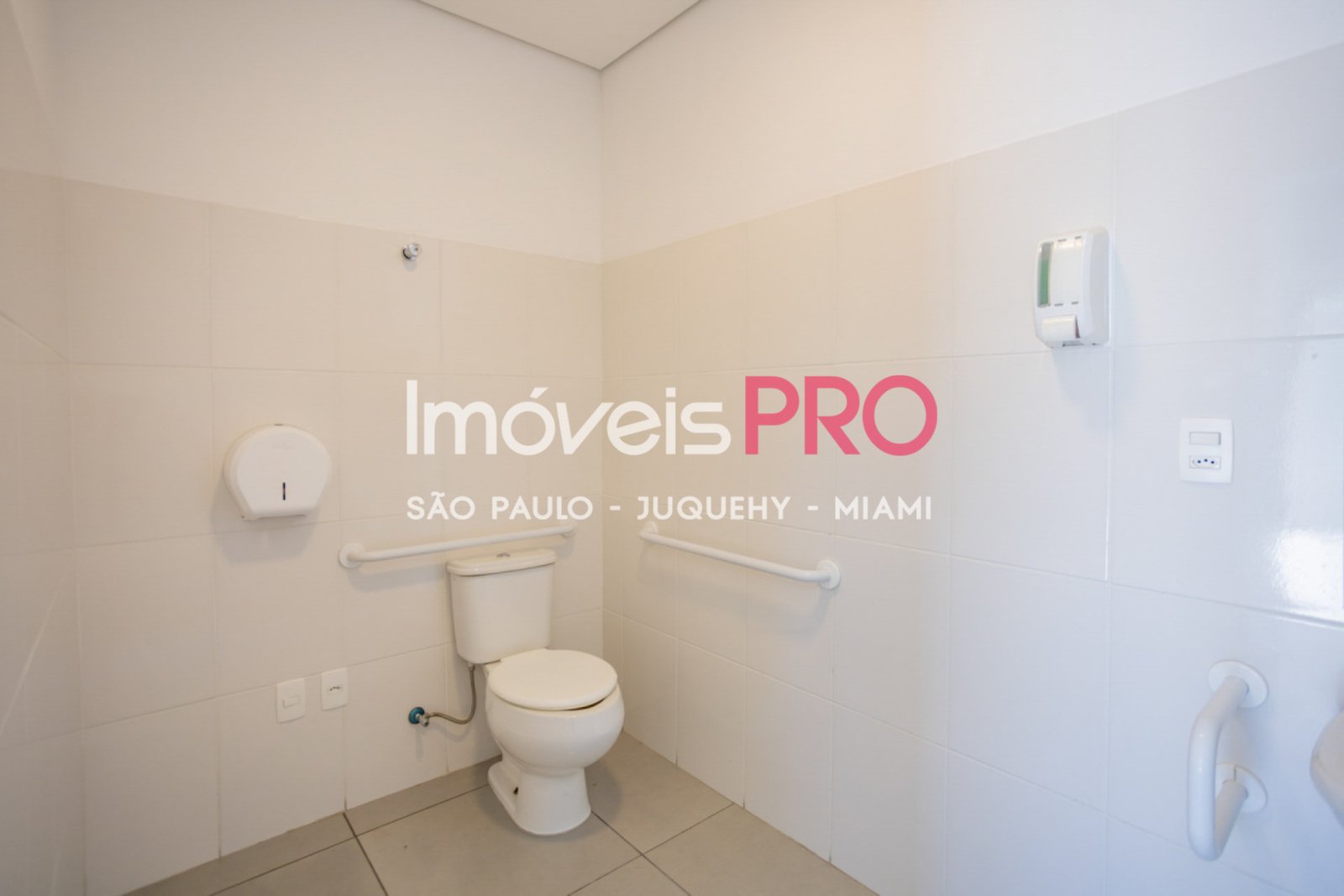 Foto :: IP38771