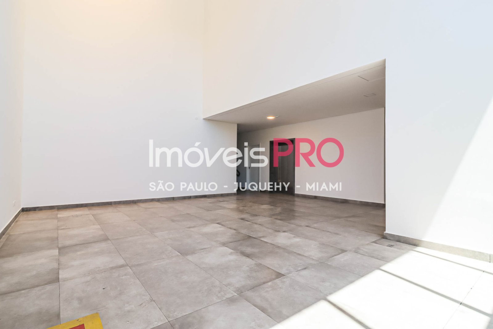 Foto :: IP38771