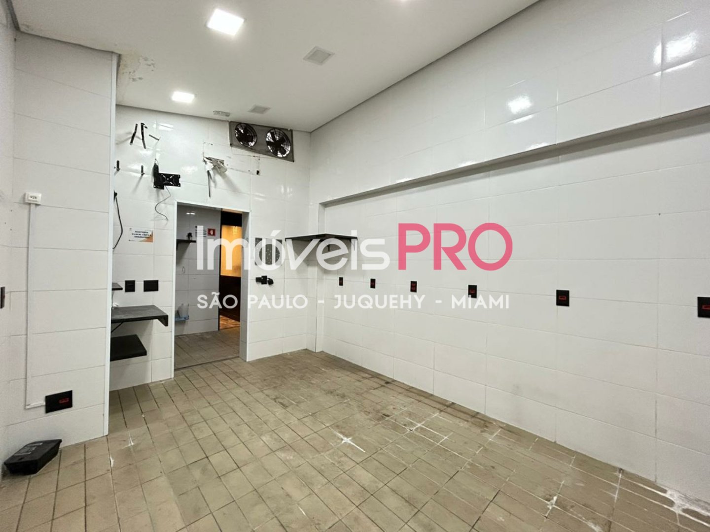 Foto :: https://assets.imoveispro.com.br/thumb/IP38773/loja-aluguel-vila-olimpia_IP38773_17_1920x1080.jpg?