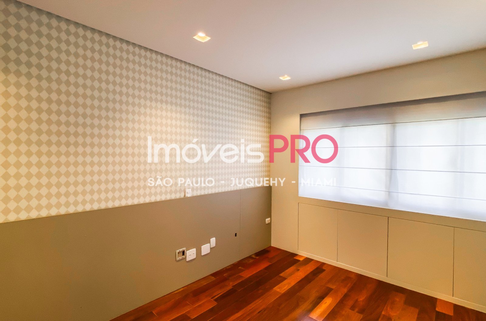Foto :: https://assets.imoveispro.com.br/thumb/IP38778/apartamento-aluguel-moema-indios_IP38778_17_1920x1080.jpg?