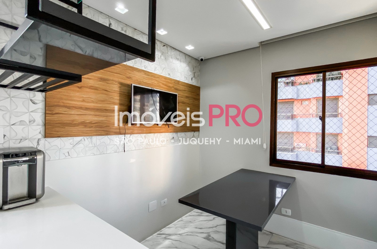 Foto :: IP38778