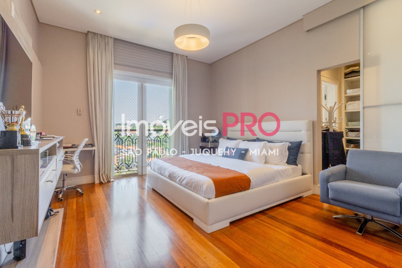 Foto :: https://assets.imoveispro.com.br/thumb/IP38784/apartamento-venda-higienopolis_IP38784_29_1920x1080.jpg?