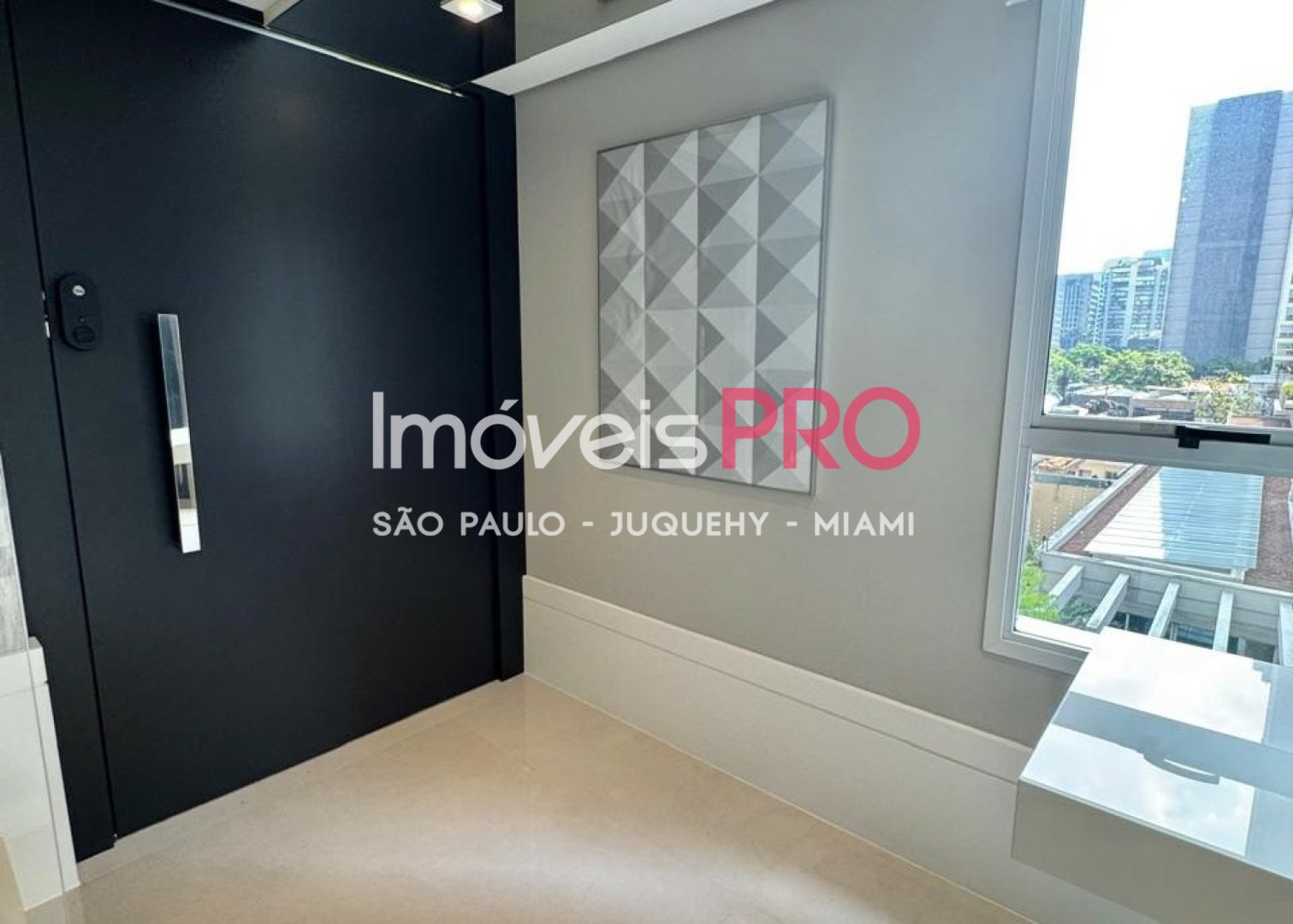 Foto :: https://assets.imoveispro.com.br/thumb/IP38803/apartamento-venda-itaim-bibi_IP38803_11_1920x1080.jpg?