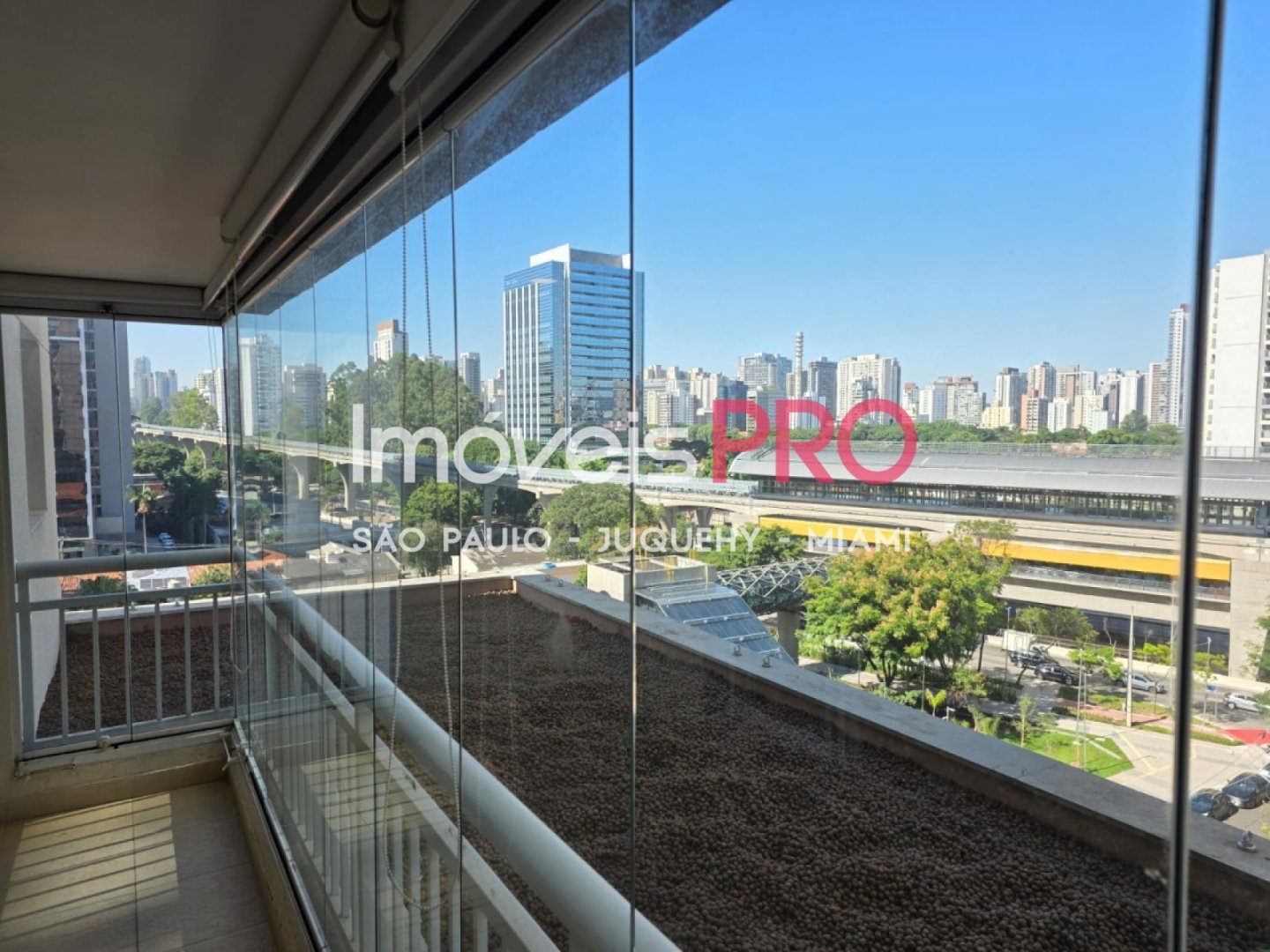 Foto :: https://assets.imoveispro.com.br/thumb/IP38805/apartamento-venda-brooklin_IP38805_17_1920x1080.jpg?
