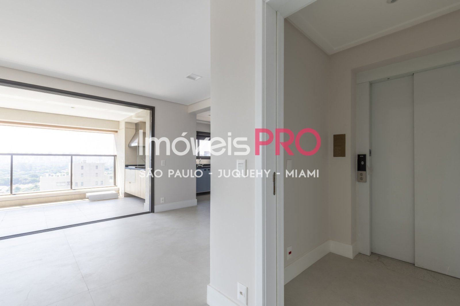 Foto :: https://assets.imoveispro.com.br/thumb/IP38811/apartamento-venda-moema_IP38811_23_1920x1080.jpg?