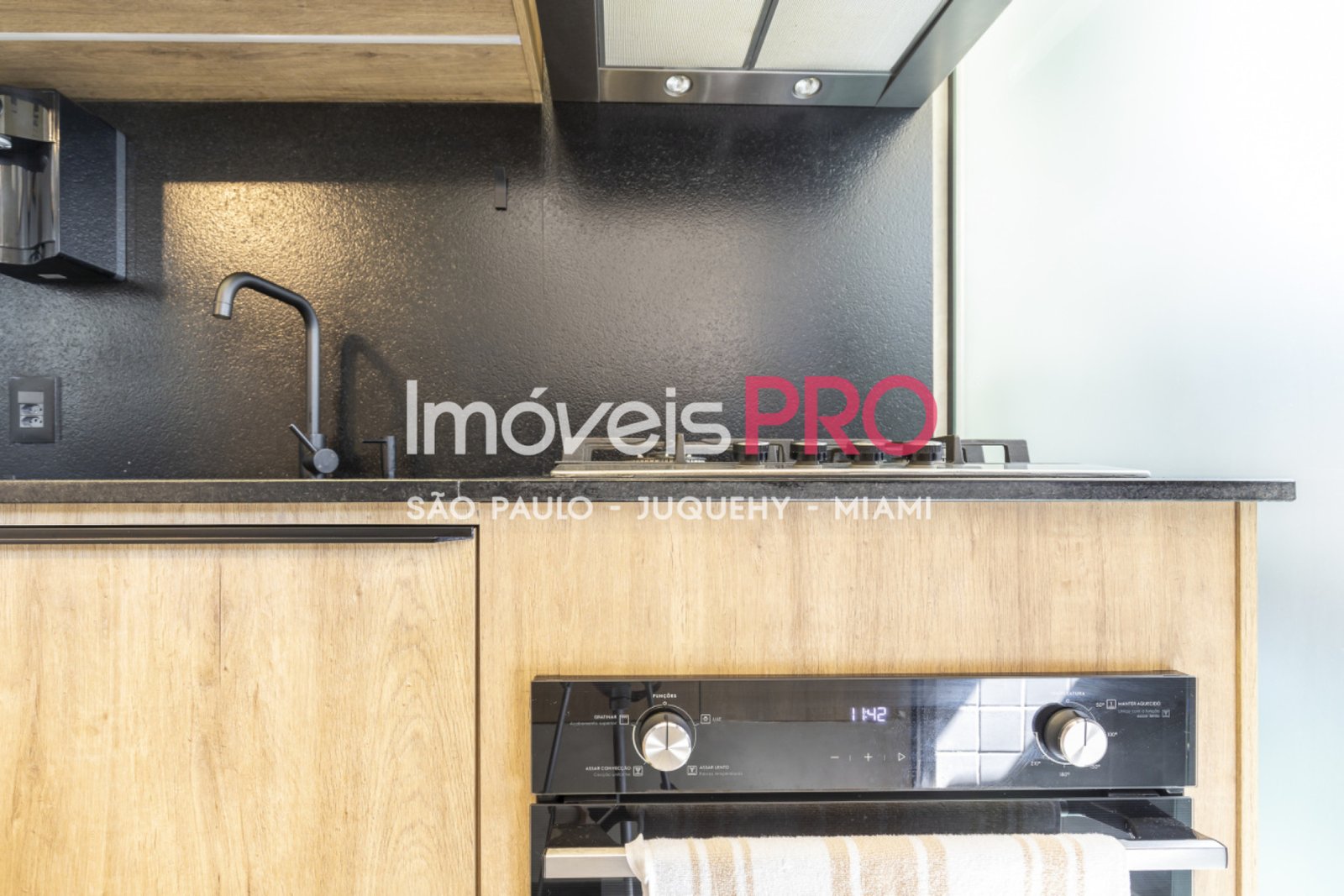 Foto :: https://assets.imoveispro.com.br/thumb/IP38812/duplex-venda-paraiso_IP38812_11_1920x1080.jpg?