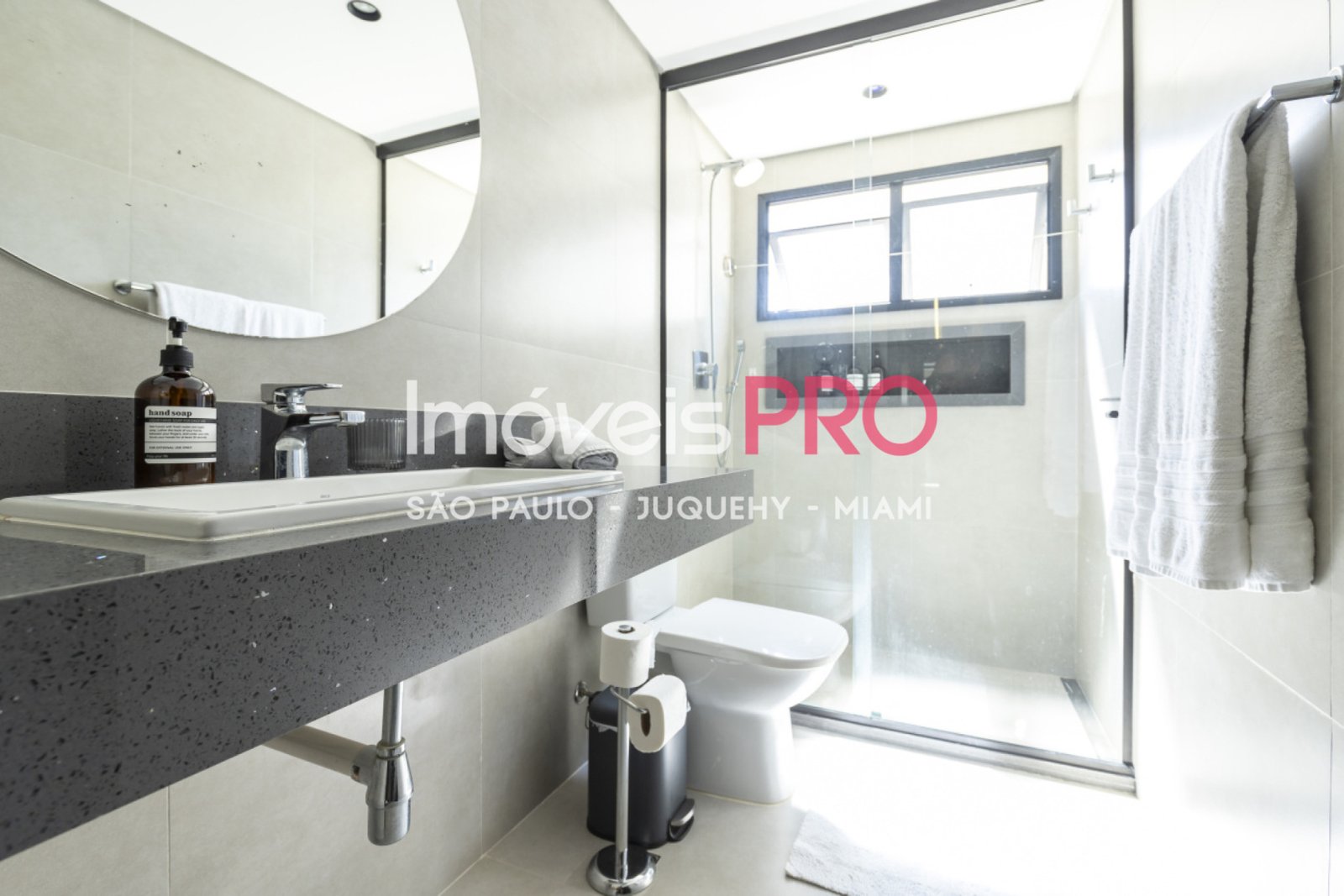 Foto :: https://assets.imoveispro.com.br/thumb/IP38812/duplex-venda-paraiso_IP38812_47_1920x1080.jpg?