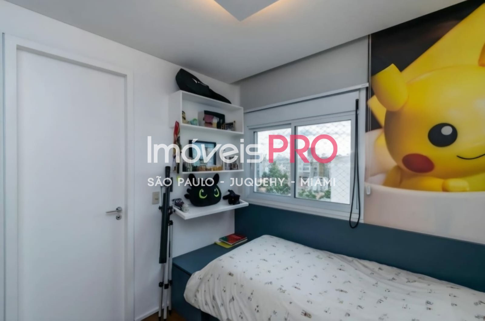Foto :: IP38819