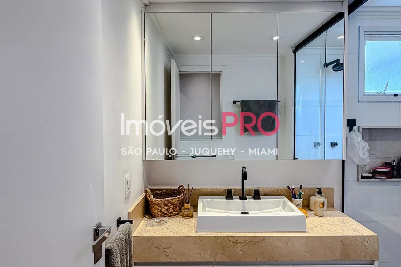 Foto :: https://assets.imoveispro.com.br/thumb/IP38823/apartamento-venda-ipiranga_IP38823_17_1920x1080.jpg?