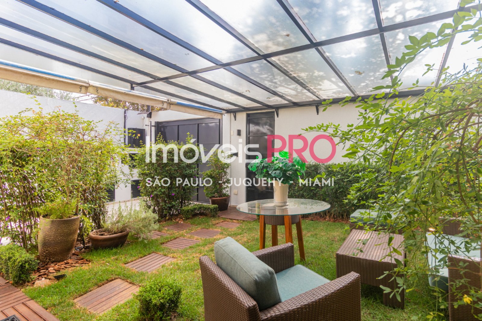 Foto :: https://assets.imoveispro.com.br/thumb/IP38830/sobrado-venda-brooklin-paulista_IP38830_11_1920x1080.jpg?