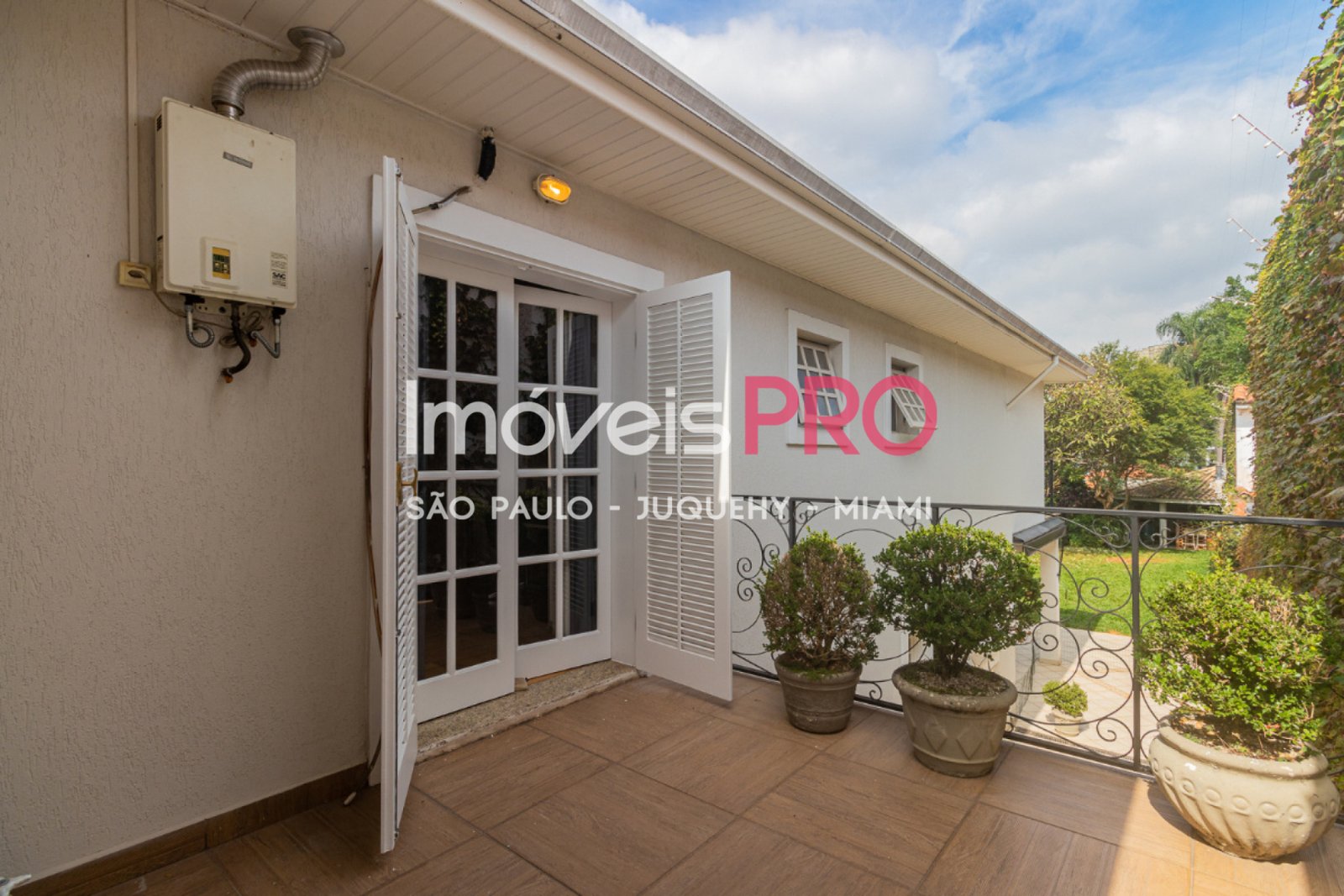 Foto :: https://assets.imoveispro.com.br/thumb/IP38830/sobrado-venda-brooklin-paulista_IP38830_41_1920x1080.jpg?